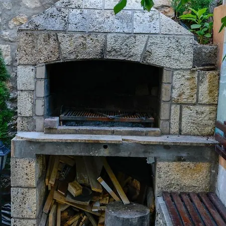 Guest house Sandra Lagadin